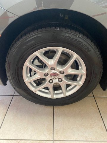 Used 2022 Chrysler Pacifica Touring-L image 32