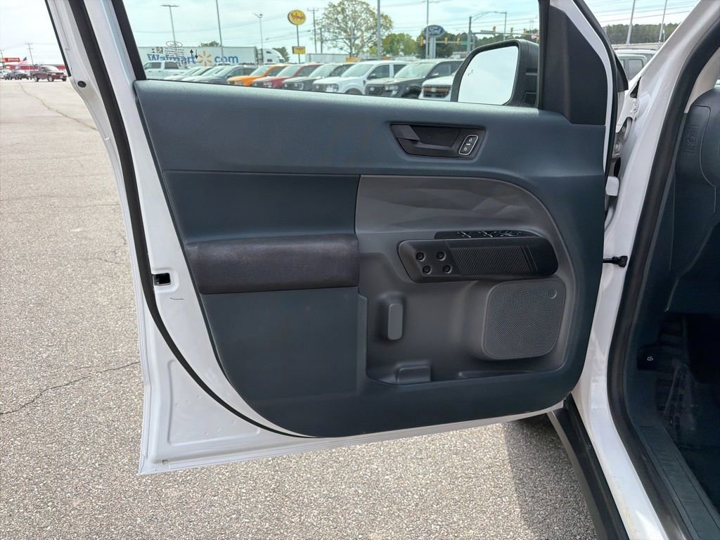 Used 2022 Ford Maverick XL image 13