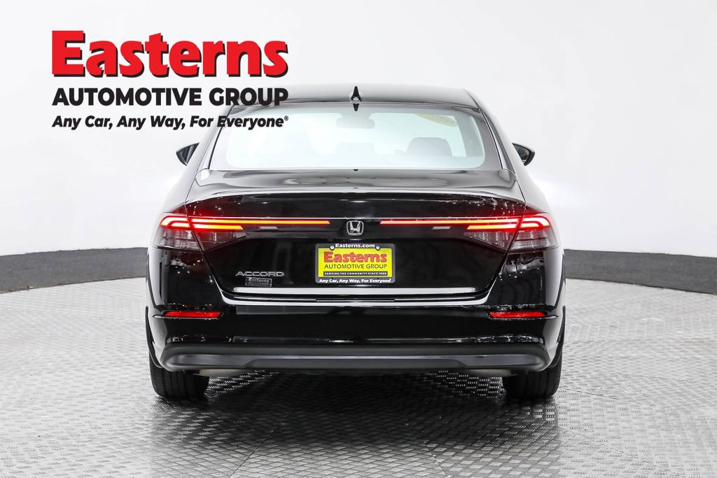 Used 2023 Honda Accord EX image 6