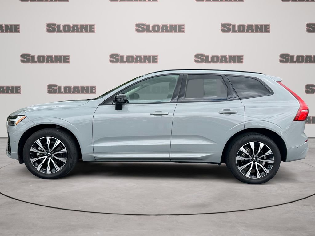 Used 2024 Volvo XC60 B5 Plus w/ Climate Package AWD/4WD image 2