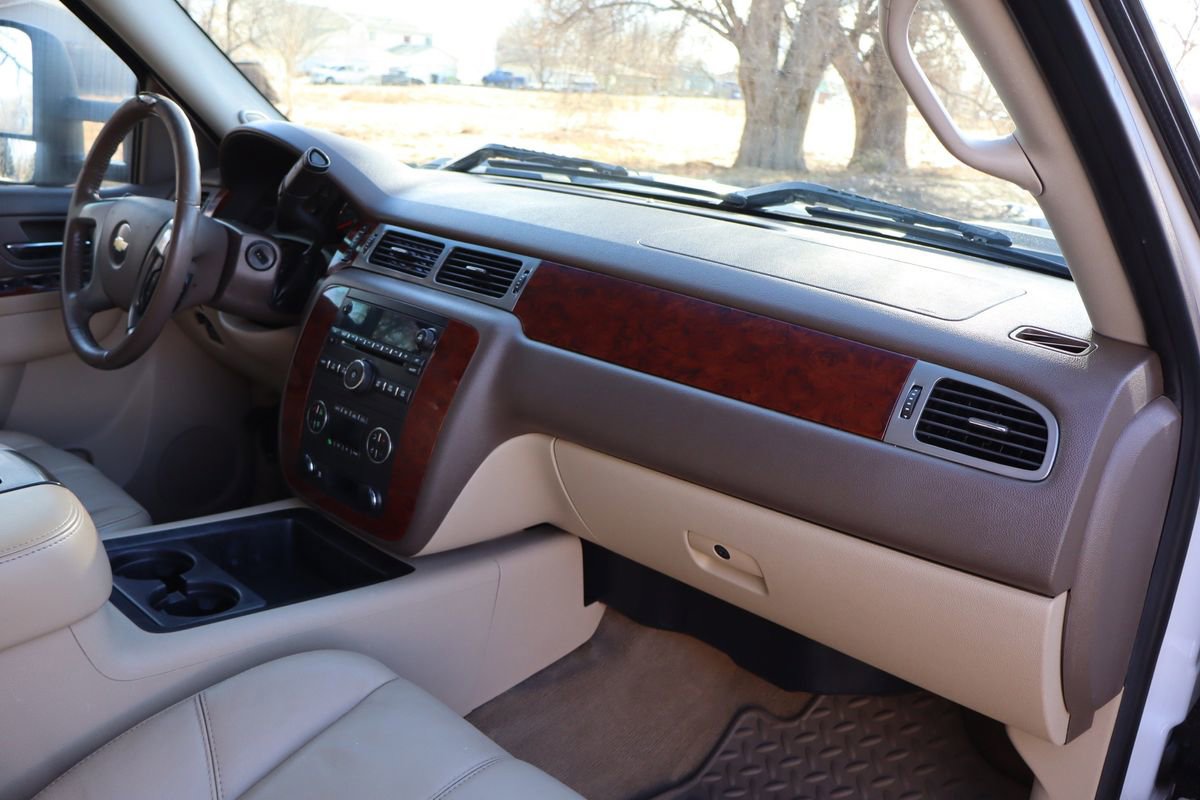 Used 2010 Chevrolet Silverado 2500 LTZ w/ Suspension Package, Off-Road image 17
