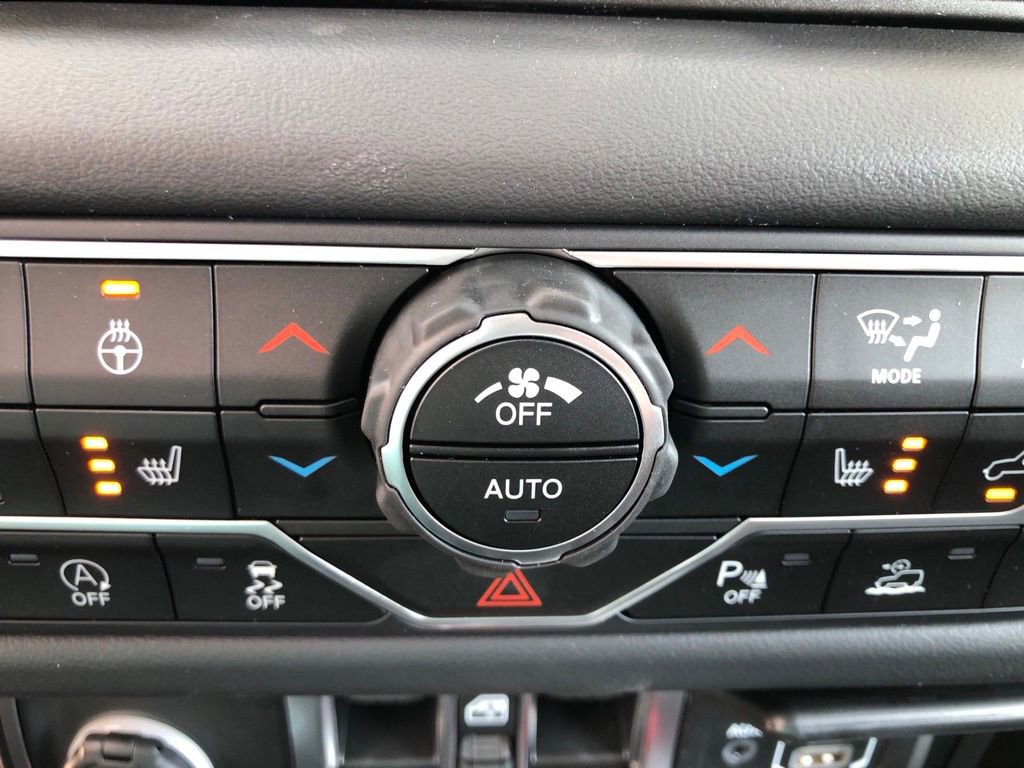 New 2025 Jeep Wrangler Sahara w/ Safety Group image 24