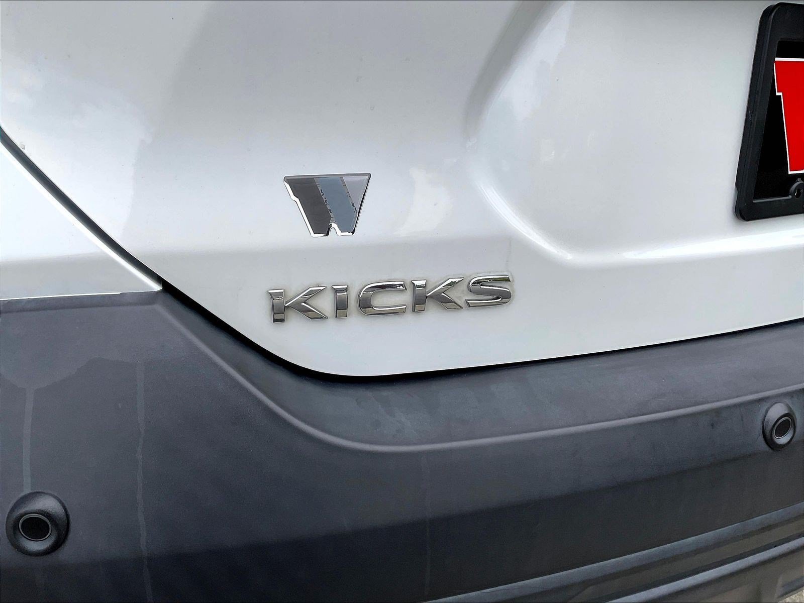 Used 2020 Nissan Kicks SV FWD image 23