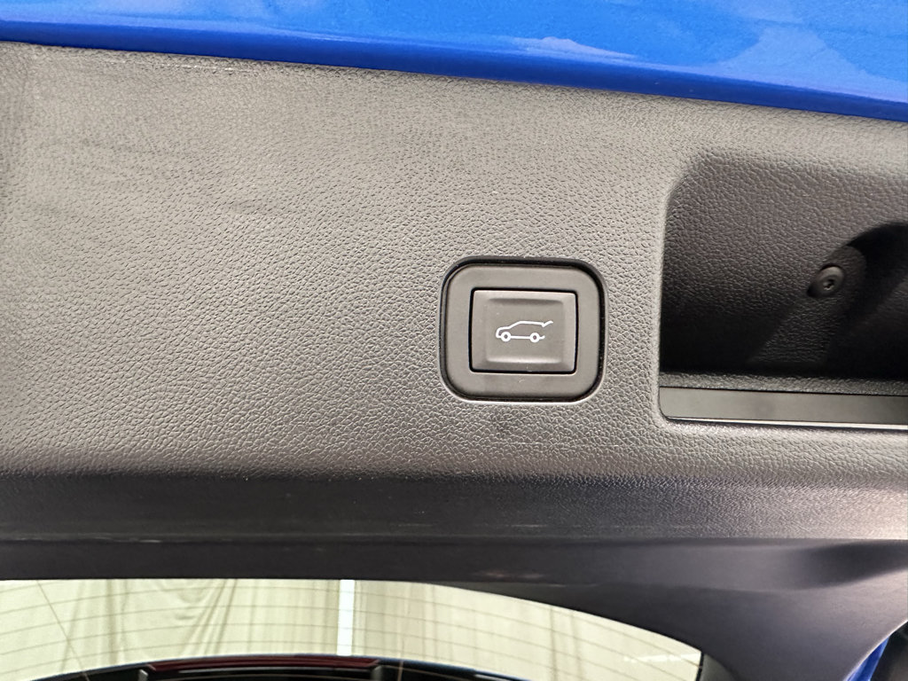 Certified 2024 Chevrolet Equinox EV LT FWD image 8