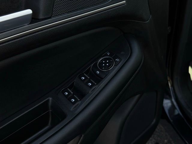 Used 2024 Ford Edge SEL w/ Convenience Package image 8