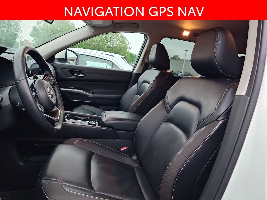 Used 2024 Nissan Pathfinder SL w/ Cargo Package AWD/4WD image 6
