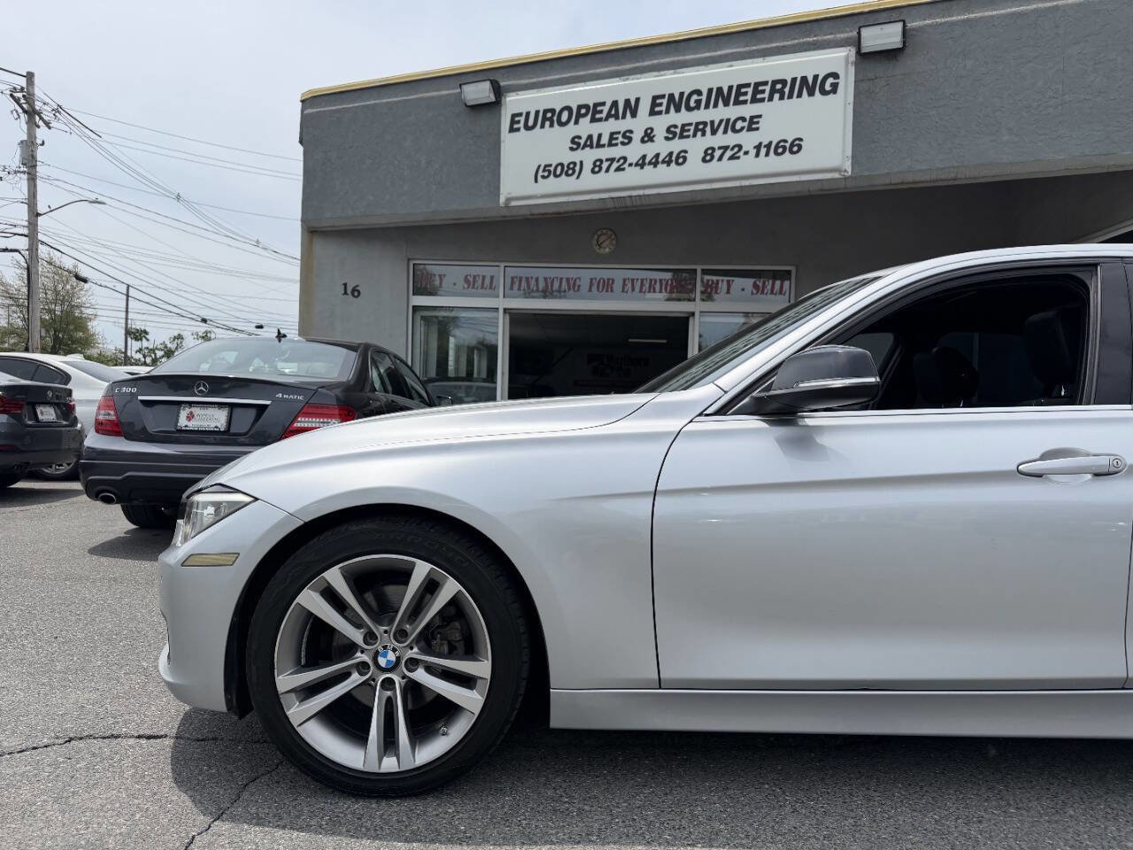Used 2015 BMW 328i Sedan RWD image 9