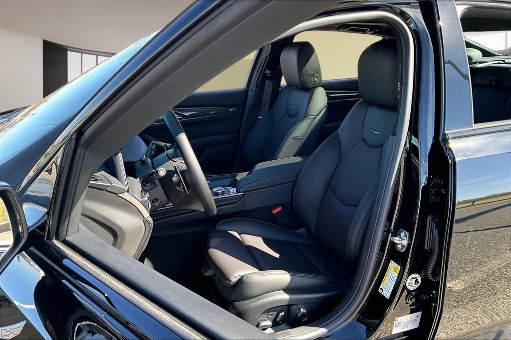 New 2026 Cadillac CT5 Sport w/ Technology Package AWD/4WD image 9