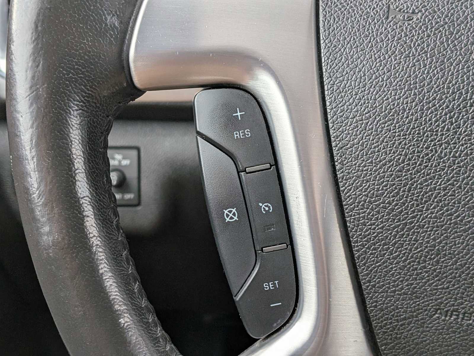 Used 2014 GMC Acadia SLT image 24