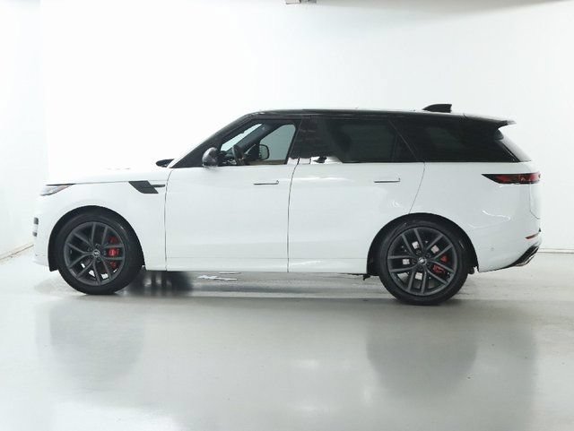 Used 2024 Land Rover Range Rover Sport Dynamic SE AWD/4WD image 4