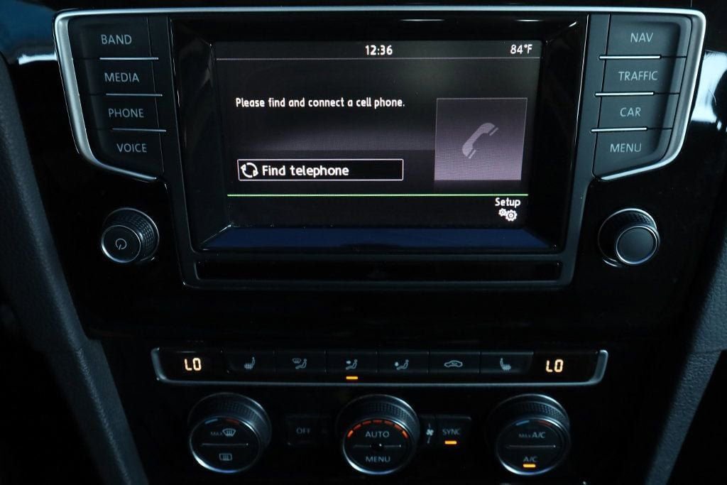 Used 2015 Volkswagen Golf SEL FWD image 29