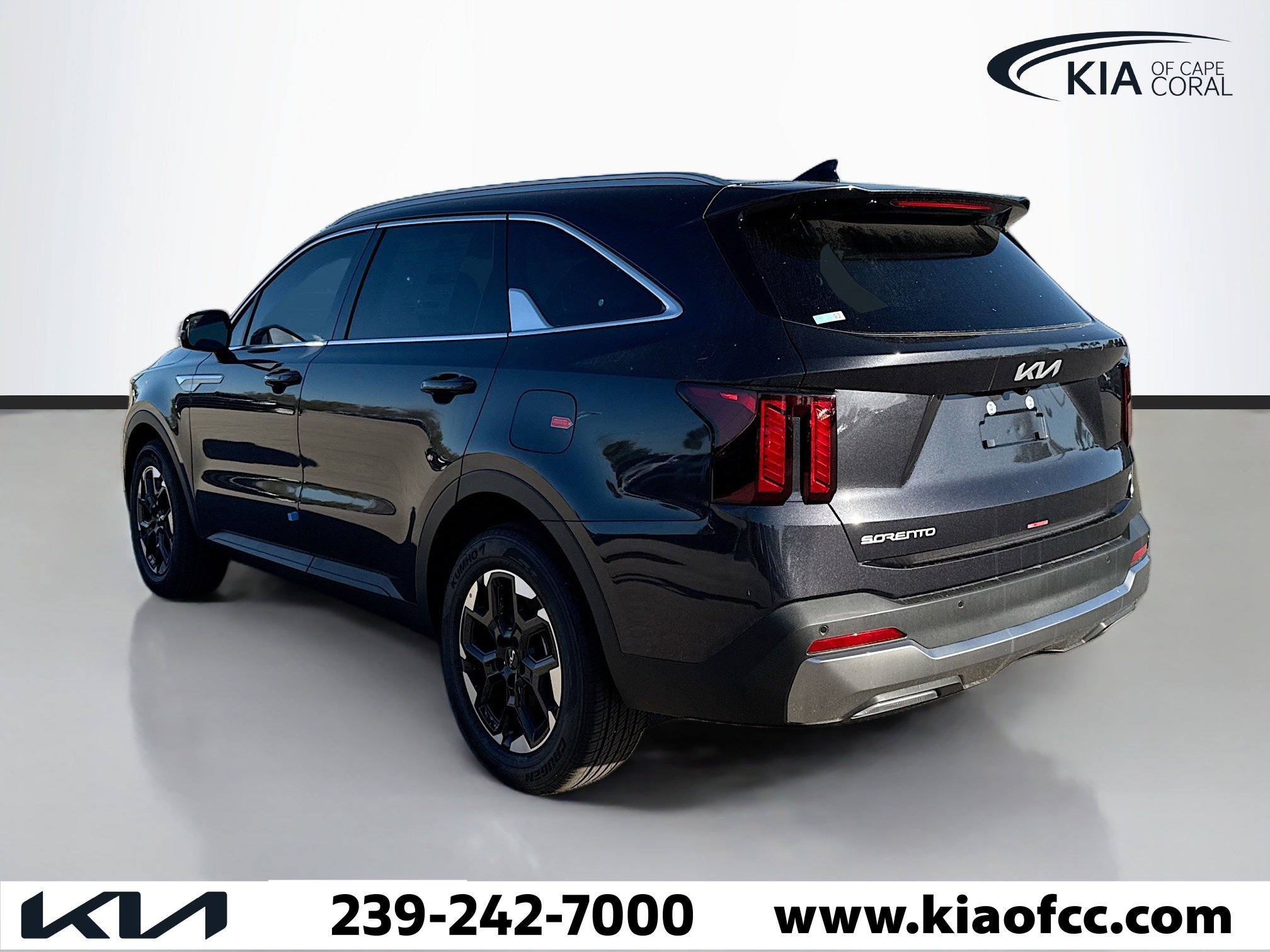 New 2026 Kia Sorento S image 3