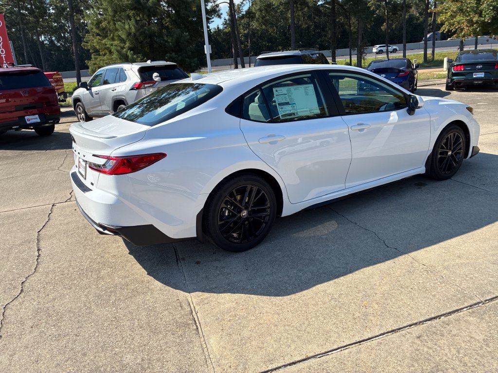 New 2026 Toyota Camry SE FWD image 7
