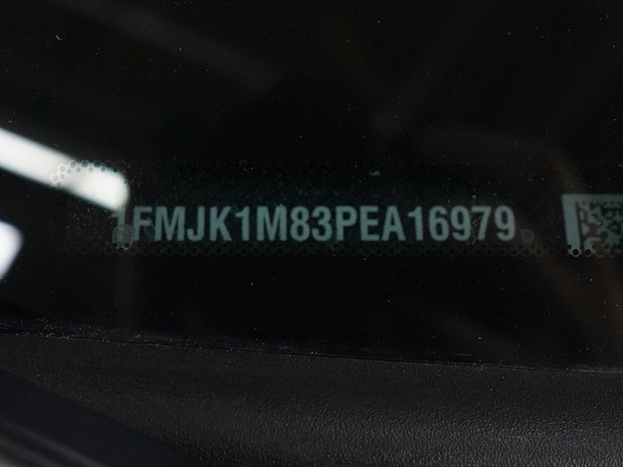 Used 2023 Ford Expedition Max Platinum AWD/4WD image 35