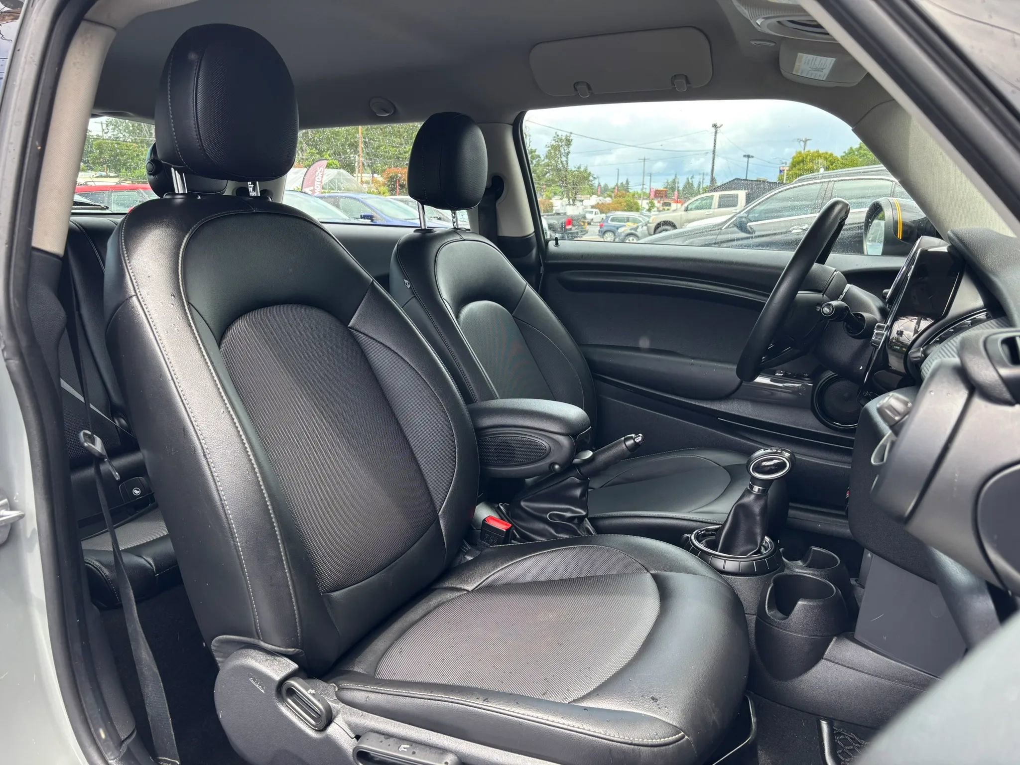 Used 2015 MINI Cooper 2-Door Hardtop FWD image 19