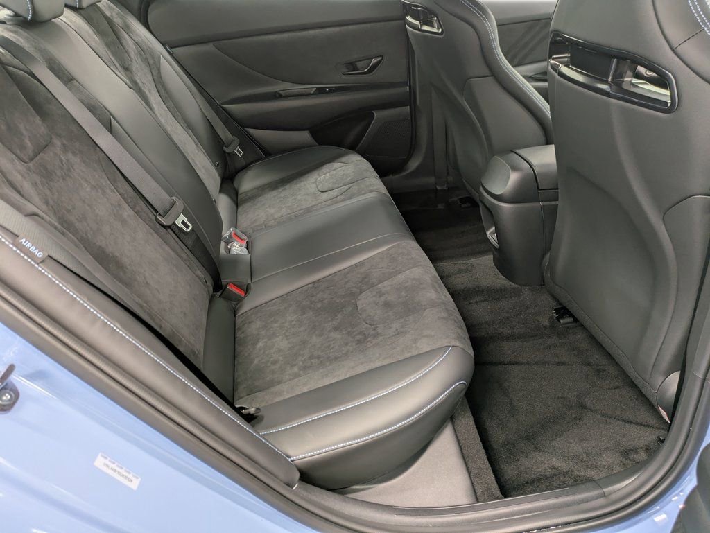 Used 2025 Hyundai Elantra N Base image 26