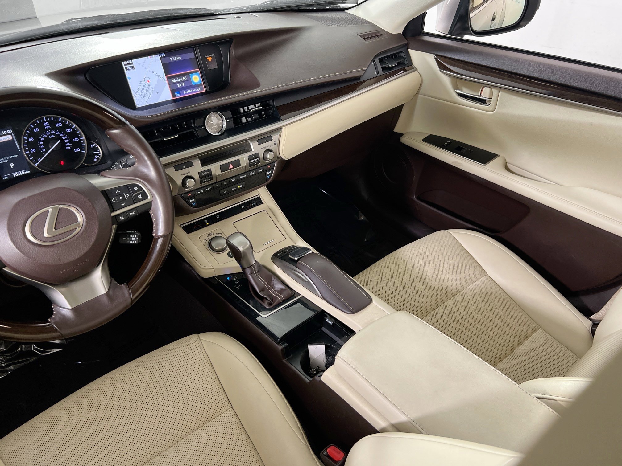 Used 2018 Lexus ES 350 w/ Navigation System Package FWD image 23