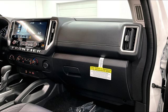 New 2025 Nissan Frontier SV image 34