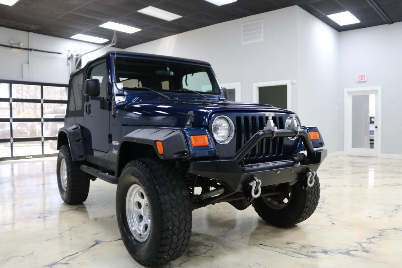 Used 2004 Jeep Wrangler Rubicon AWD/4WD image 9