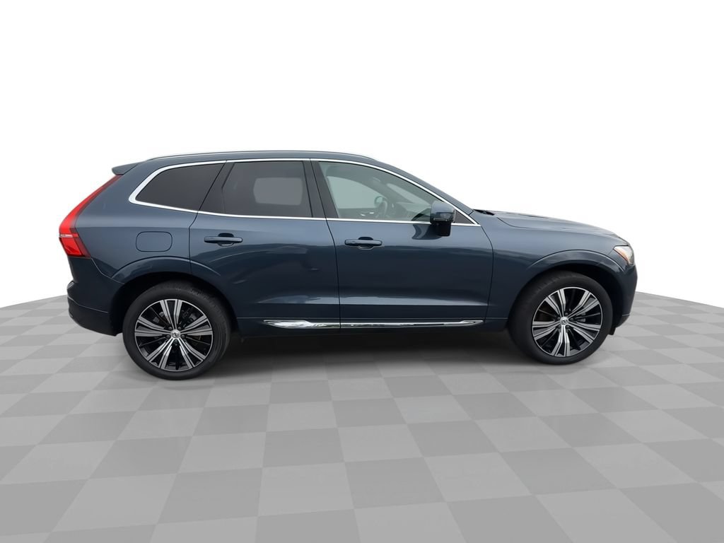 Used 2023 Volvo XC60 B5 Ultimate w/ Climate Package FWD image 8