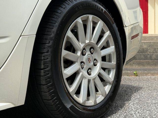 Used 2012 Cadillac CTS Luxury RWD image 37