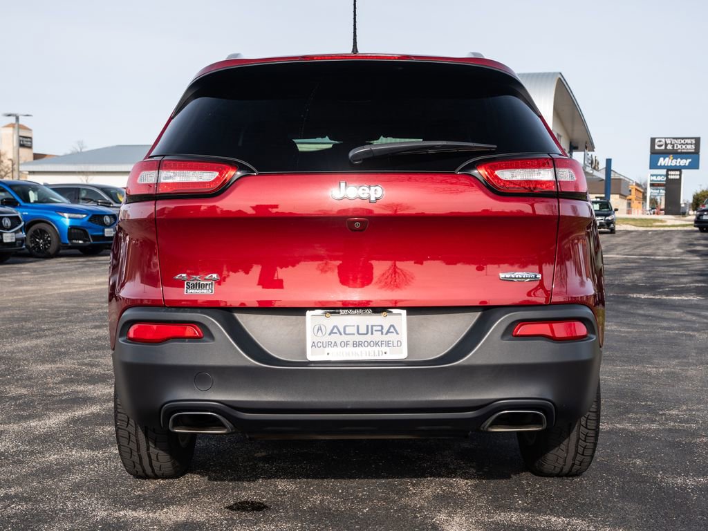 Used 2017 Jeep Cherokee Latitude w/ Comfort/Convenience Group image 10