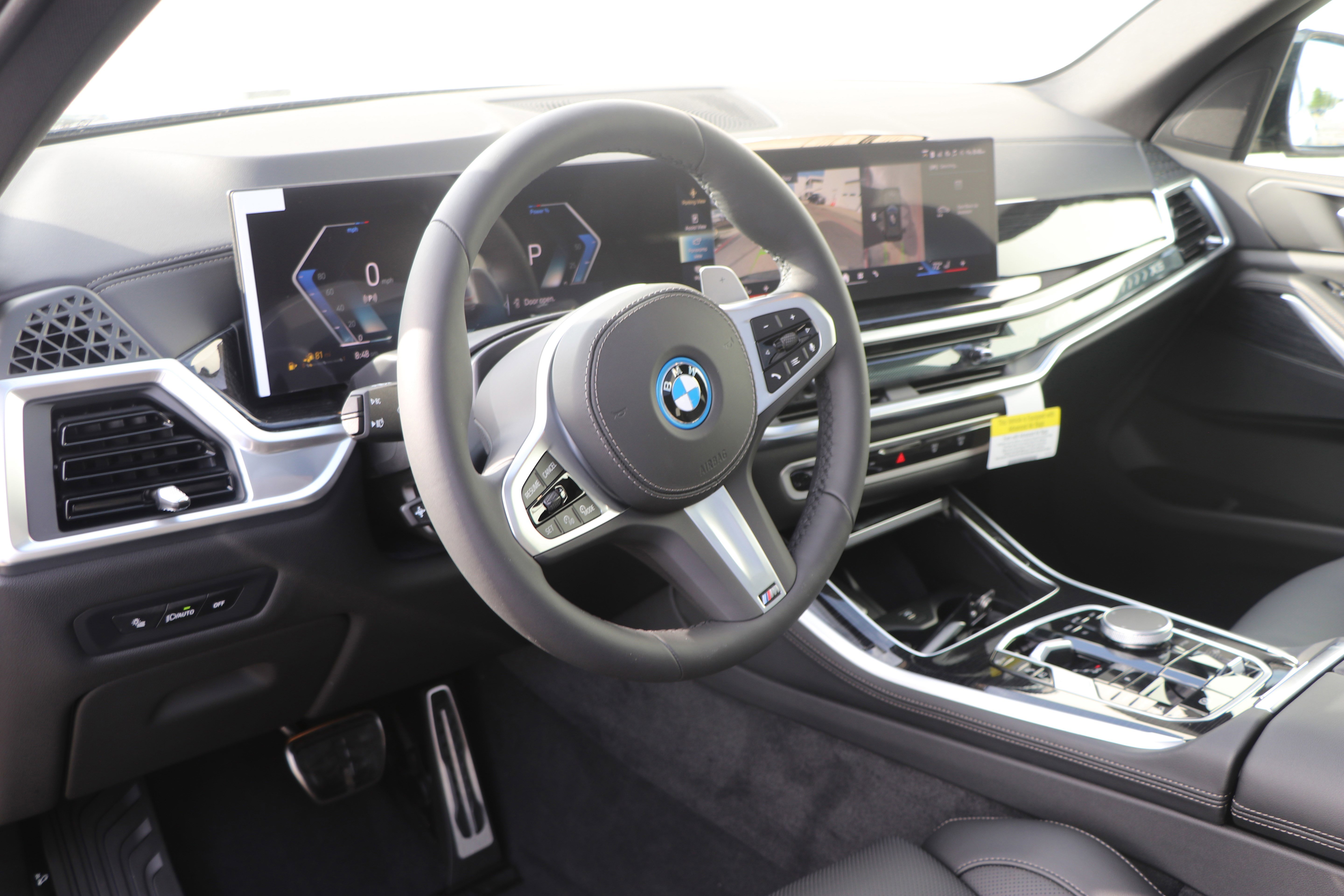 Used 2026 BMW X5 xDrive50e w/ M Sport Package AWD/4WD image 14