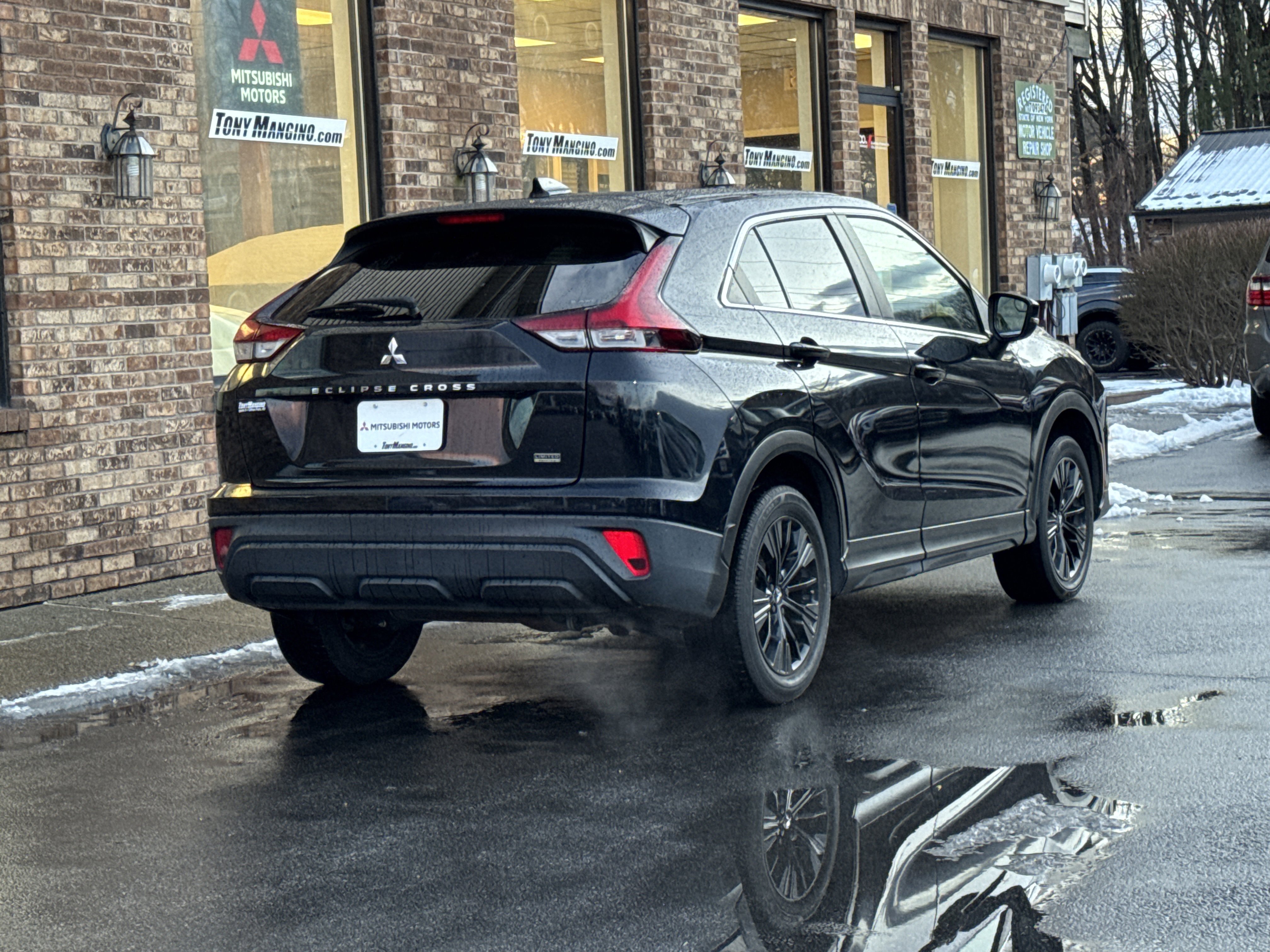 Used 2022 Mitsubishi Eclipse Cross LE image 5