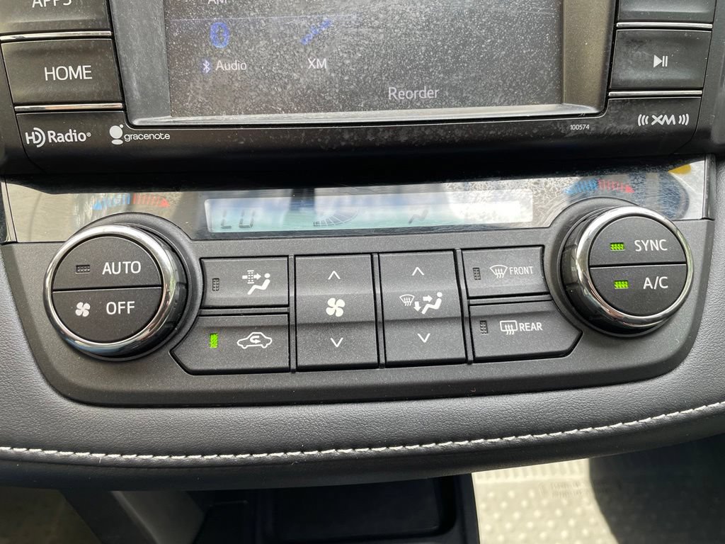 Used 2016 Toyota RAV4 XLE AWD/4WD image 18
