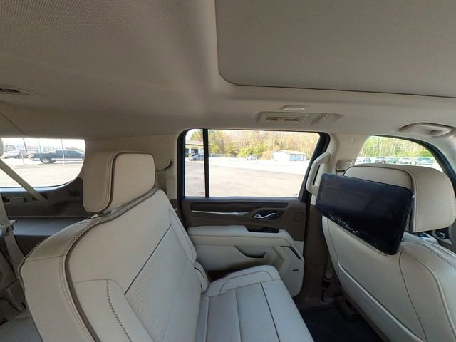 Used 2021 GMC Yukon XL Denali w/ Denali Premium Package image 35