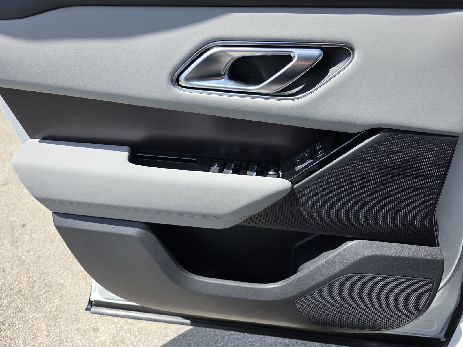 New 2026 Land Rover Range Rover Velar Belgravia AWD/4WD image 19