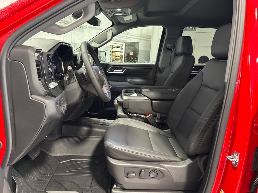 New 2026 Chevrolet Silverado 1500 LT w/ Leather Package AWD/4WD image 28