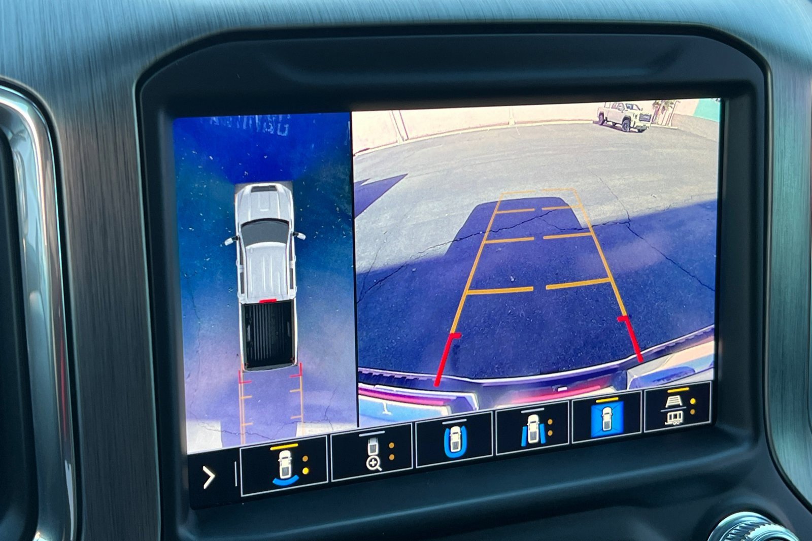 Used 2020 GMC Sierra 3500 Denali w/ Denali Ultimate Package image 28