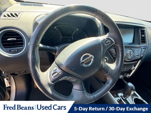 Used 2013 Nissan Pathfinder Platinum image 13