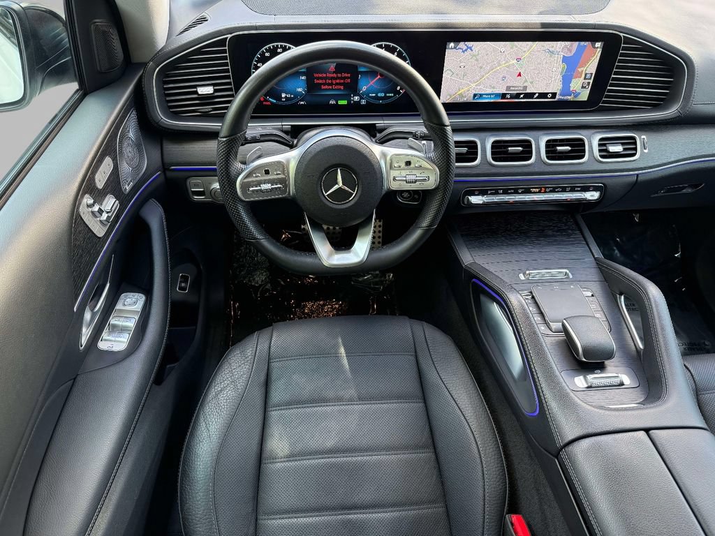 Used 2023 Mercedes-Benz GLS 580 4MATIC image 4