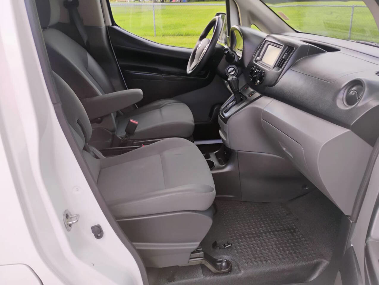 Used 2021 Nissan NV200 SV image 11