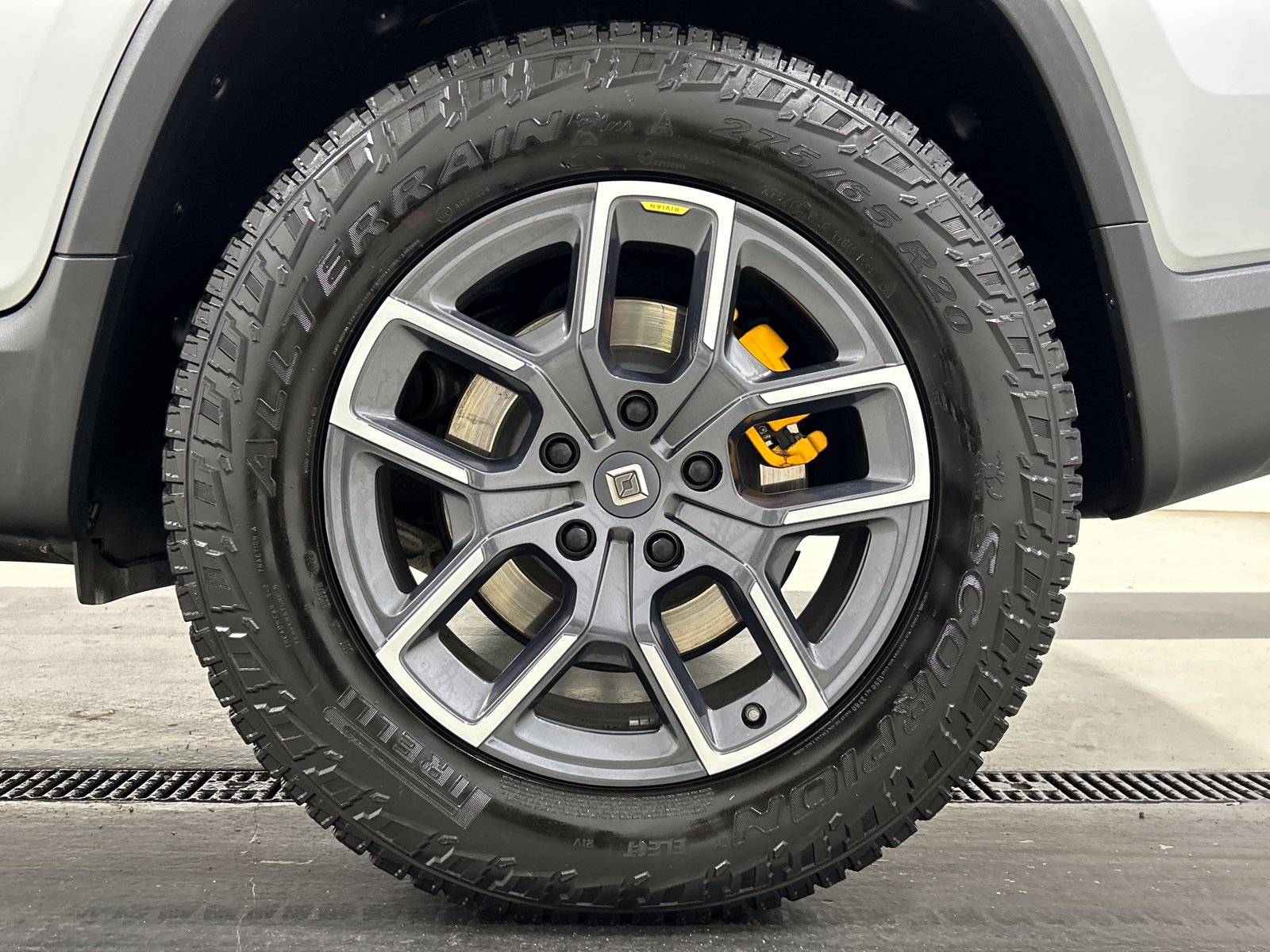 Used 2023 Rivian R1T Adventure AWD/4WD image 10