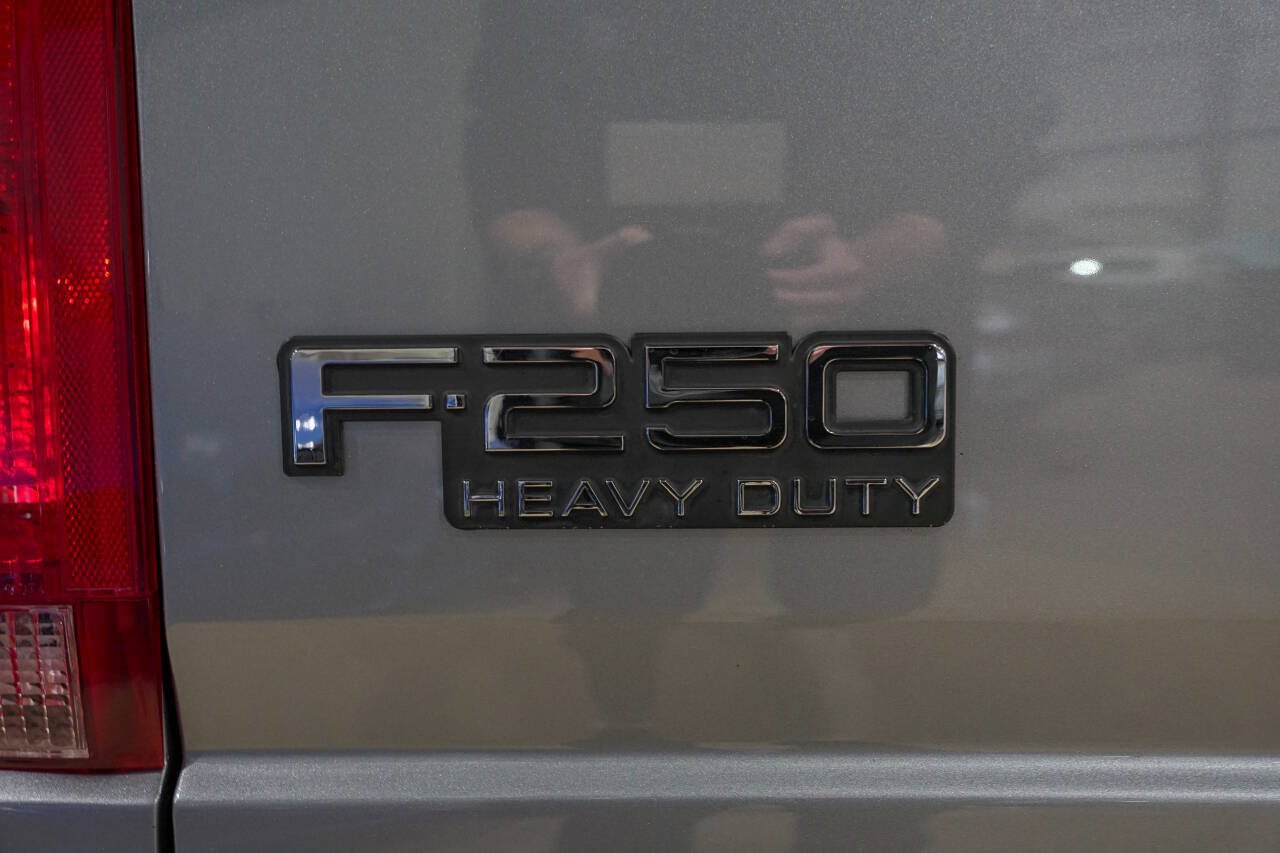 Used 1997 Ford F250 2WD Regular Cab Heavy Duty image 23