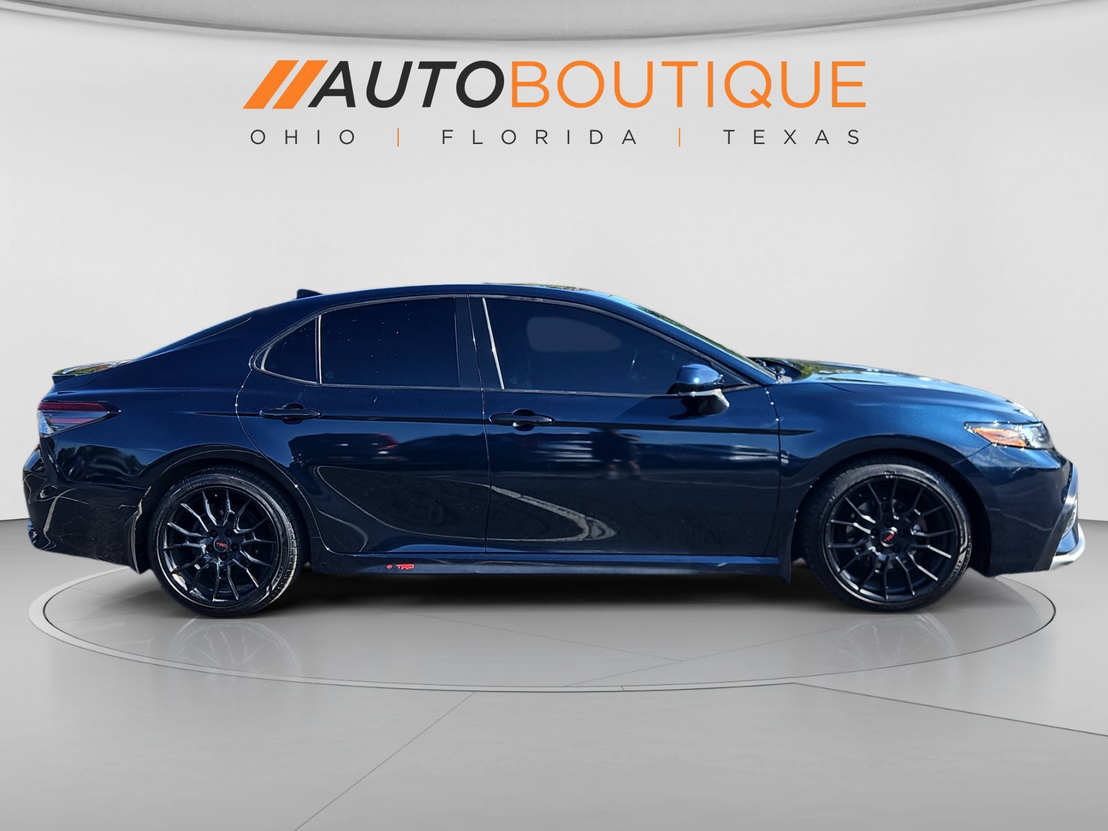 Used 2021 Toyota Camry XSE w/ Navigation Package AWD/4WD image 6