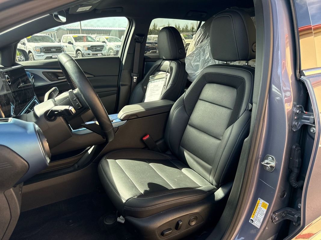 Used 2024 Chevrolet Equinox EV LT image 56