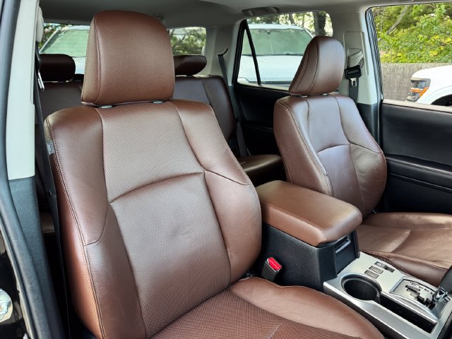 Used 2023 Toyota 4Runner Limited AWD/4WD image 19