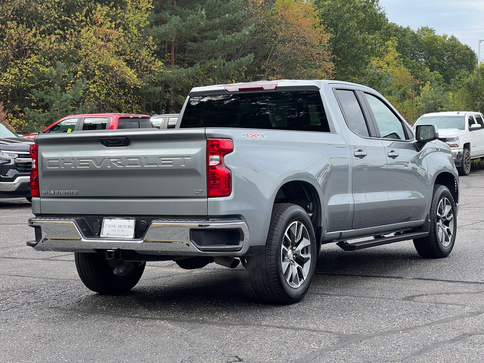 Used 2025 Chevrolet Silverado 1500 LT AWD/4WD image 12