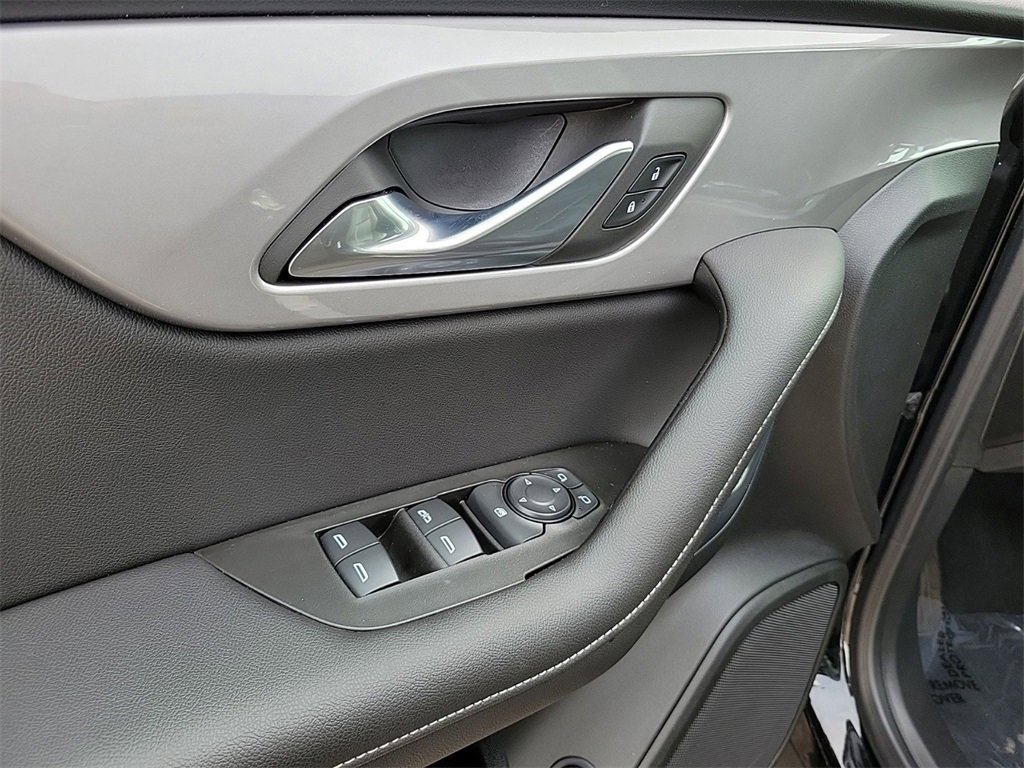 Used 2023 Chevrolet Blazer LT image 19