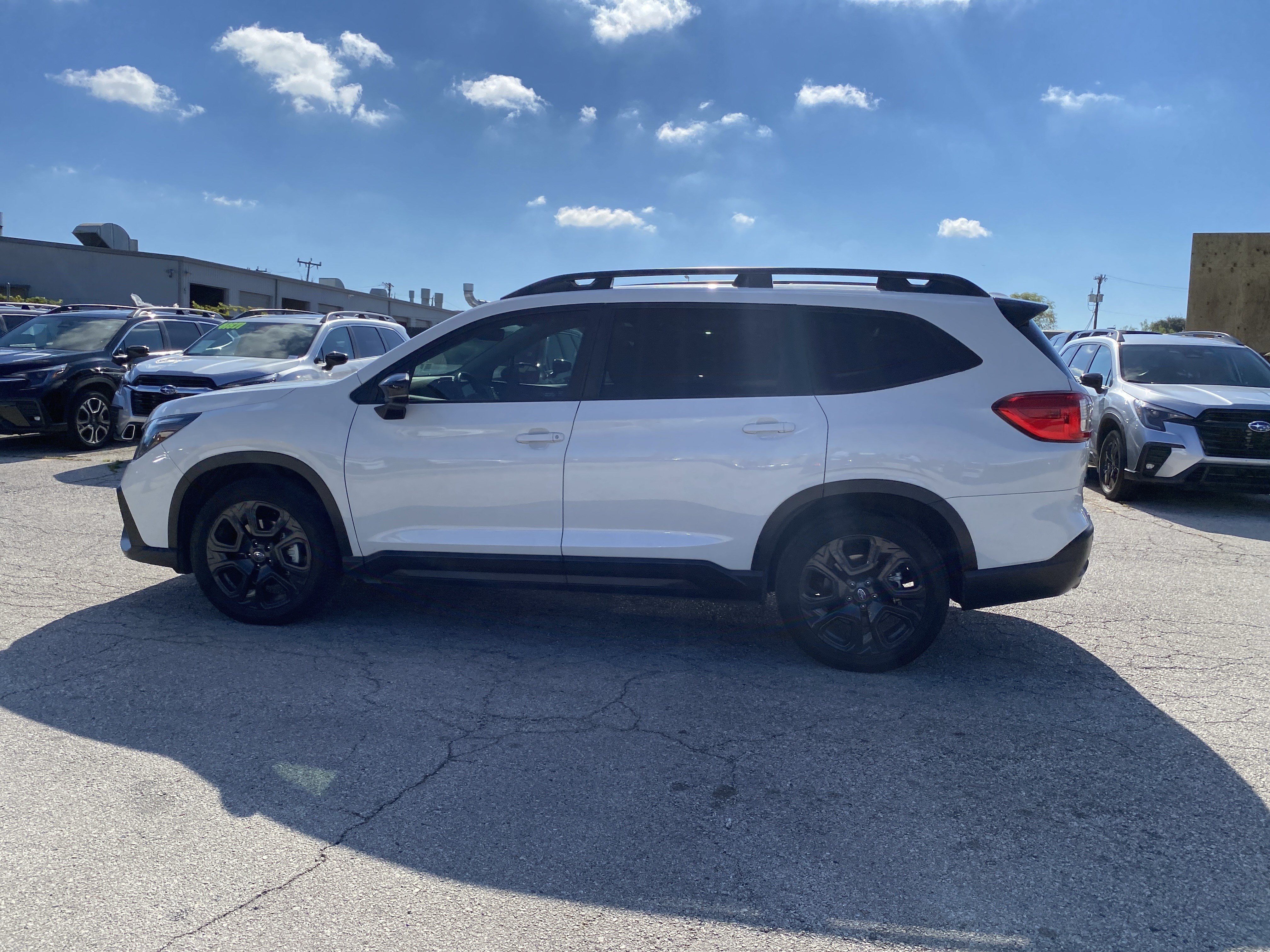 Used 2025 Subaru Ascent Onyx Edition AWD/4WD image 12