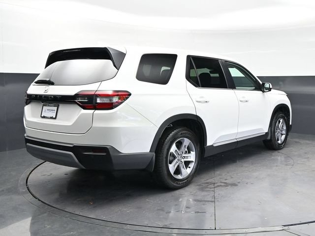 Used 2025 Honda Pilot EX-L image 5