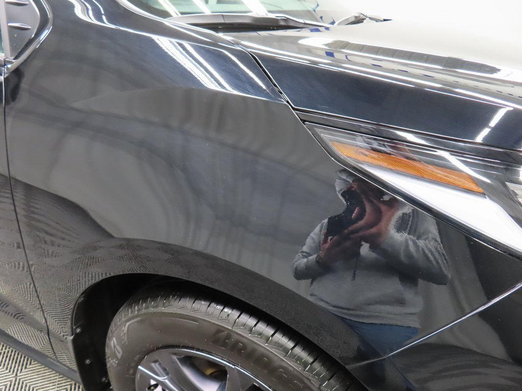 Used 2025 Toyota Sienna XSE image 25