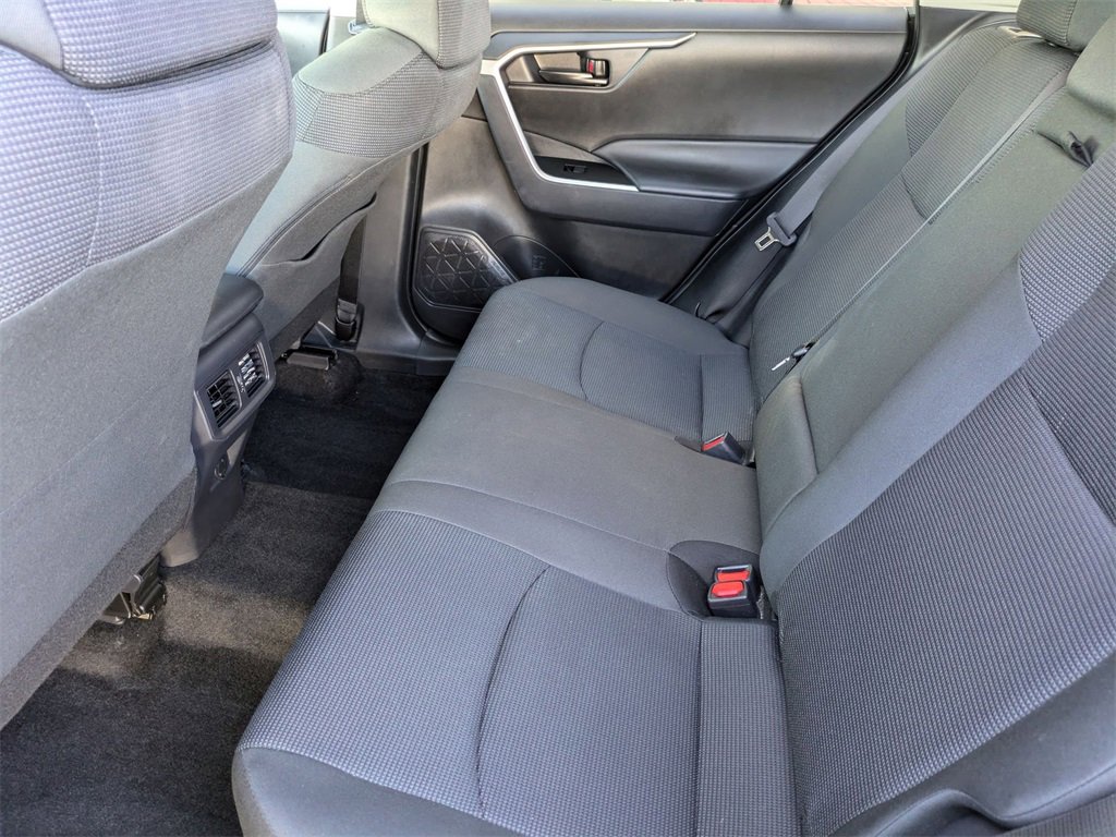 Used 2025 Toyota RAV4 LE image 28