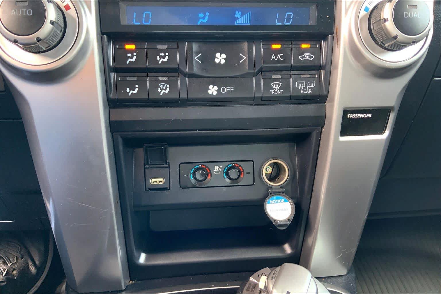 Used 2021 Toyota 4Runner Limited AWD/4WD image 32