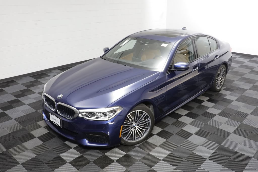 Used 2018 BMW 530e xDrive AWD/4WD image 2