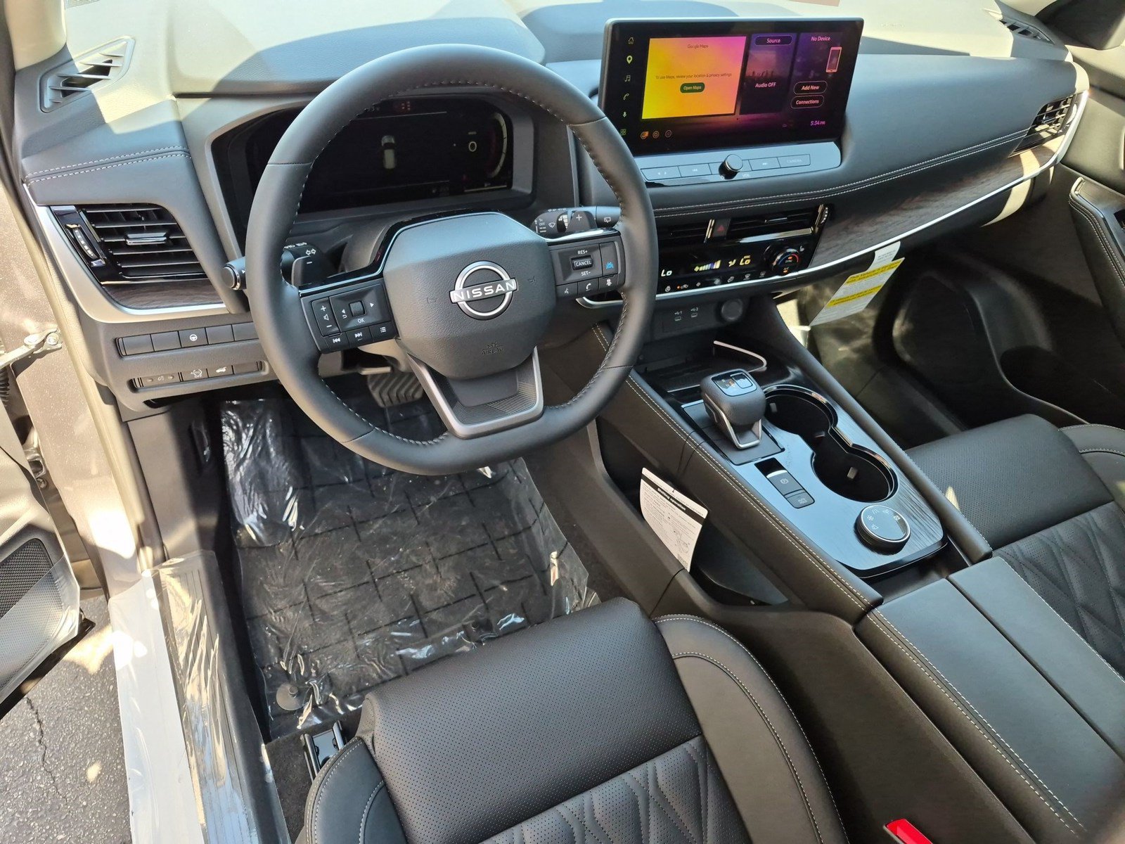 New 2026 Nissan Rogue Platinum AWD/4WD image 2